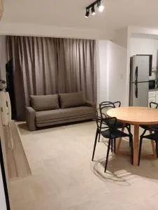 Alójate 12 - Moderno y luminoso - 4 o 2 personas Zona Hospital Español-Estadio Unico - José Hernández