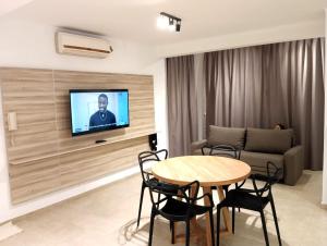 Alójate 12 - Moderno y luminoso - 4 o 2 personas Zona Hospital Español-Estadio Unico