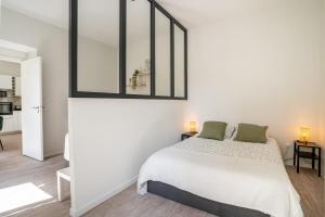 06BZ - Modern apartment in the heart of the port