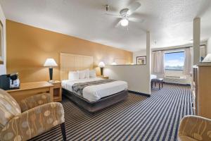 Double Queen Suite - Non-Smoking room in Best Western Plus Executive Inn & Suites