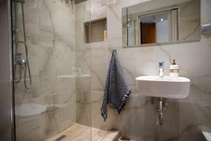 Blaze Studios & Apartments