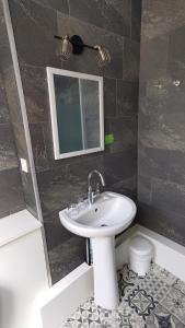 Hotels Hotel Le Colibri : photos des chambres