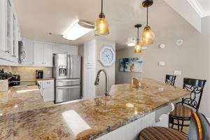 Jade East Towers 1040 by Newman-Dailey