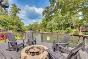Private Hot Tub Riverfront Cabin in Murphy - Brasstown