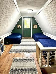 HOT TUB -Secluded Cabin Cave Run Lake and near Red River Gorge