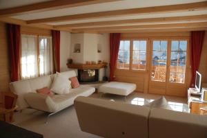 Minutes Walk from Gstaad Center - Great Apartment