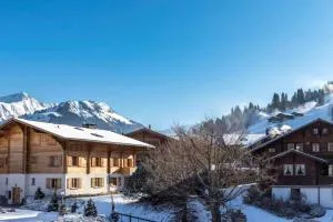 Charming duplex next to ski slopes - Kalberhöni