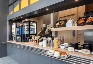 Hotels B&B HOTEL Lille Roubaix Campus Gare : photos des chambres