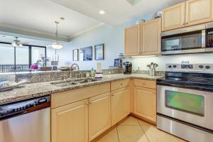 Beach Access and Views Dauphin Island Condo