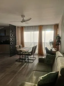 Les jardins de la riviére , cinq minutes à pieds du barachois , très proche du centre ville de Saint denis - La Montagne