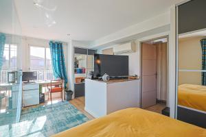 Villas Maison avec Piscine et Jacuzzi Proche des plages : photos des chambres