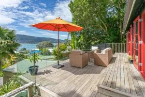 The Beach House - Tairua Holiday Home - Tairua