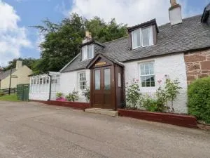 Rose Cottage - Auchterneed