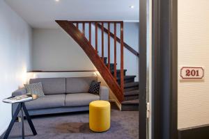 Hotels Hotel de France - Beaune : Chambre Quadruple en Duplex