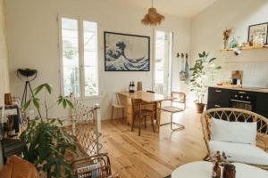 Maisons de vacances Charmante petite maison avec piscine : photos des chambres