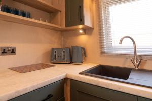 18 Ocean Terrace Lodge - 2 Bed-Sleeps 4-TJS18OT