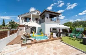 Pet Friendly Home In Tinj With Jacuzzi - Nadin