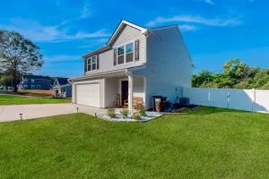 Oasis in Anderson - Leeward Landing