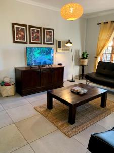 Paarl Crystal Family Home