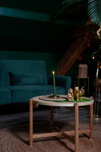 Dynasty Jungle Spa Jacuzzi