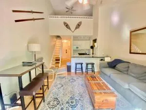 Ski-inski-out, Pet-ok Condo, Walk To Wintergreen - Lyndhurst