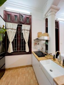 LushStay Boho - Hanoi Train Station