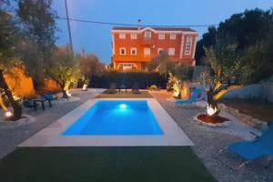 Cool Pool Apartment Sućurac