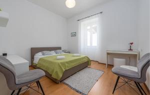 2 Bedroom Lovely Apartment In Mali Iz