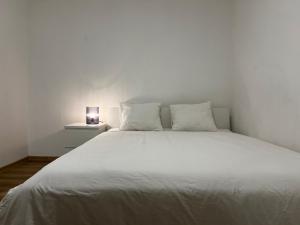 Apartment B l Modern Stay with Parking