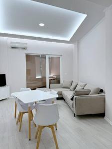 AEM 2 Bedroom Apartment Apt #3