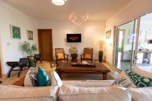 Balcones Del Atlantic Beachfrontbbq