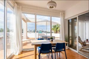 Top Floor Apartment City Center