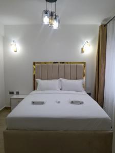 Azania cozy Units 5 minutes to Sarit Centre