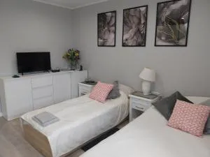 Pokoje gościnne Słupy Olsztyn - parking - Köslienen