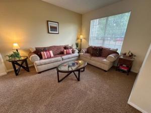 South Facing Pool Home - Room for the whole family