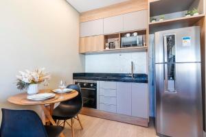 Apto Quarto e Sala Completo próx Paulista com Vaga de Garagem