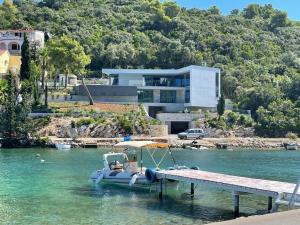 Newly Built Luxury Villa In Zrnovo Bay - Ubytování bez kategorie ve městě Korčula