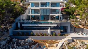 Designer villa few steps from azure blue sea
