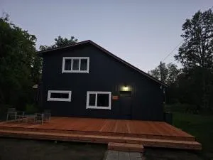 KLĀNU MĀJA - Leimaņi