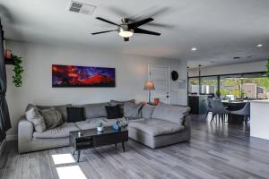 Gorgeous Scottsdale Home w Heated Pool