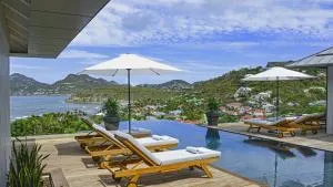 Magnificent Villa Infront of the Bay and Hills - Anse des Cayes