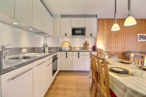 Val Air E53 Terrace & relaxation