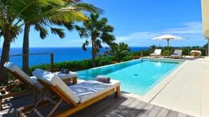 Open-Plan Villa with an Amazing View - Toiny