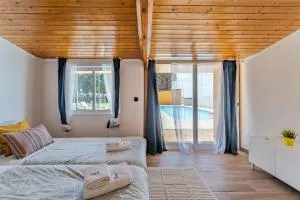 Wake up with the Sea Breeze- House with pool AP2 - Mosteiró