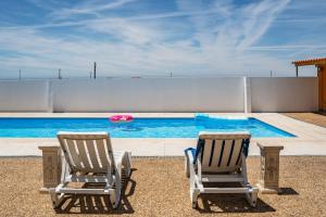 Wake up with the Sea Breeze- House with pool AP2