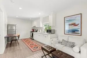 Simi-valley Apartment By Pmi - Oak Park