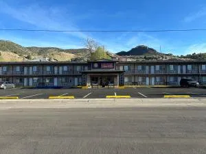 Four Sevens Motel - McGill