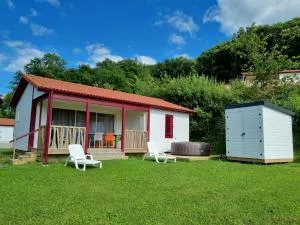 Chalet Etxetxoa, de 1 à 4 personnes avec Climatisation, Terrain privé et Piscine (Chalet ETXETXOA, Climatisation, SPA, Terrain privé, Piscine et Parking)