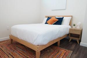 Deluxe One-Bedroom Apartment room in The Standard Downtown Columbus