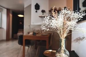 Appartements La Source - Spacieux T2 au coeur du village, a 5min des plages : photos des chambres